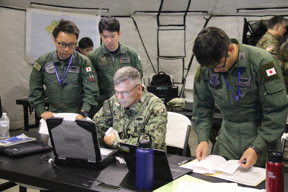 Multinationals participate in humanitarian assistance and disaster relief training during RIMPAC 2026
