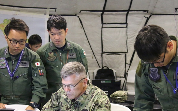 Multinationals participate in humanitarian assistance and disaster relief training during RIMPAC 2026
