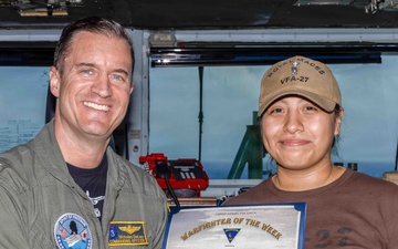 Phoenix Native Recognized as Airwing Warfighter of the Week aboard USS George Washington