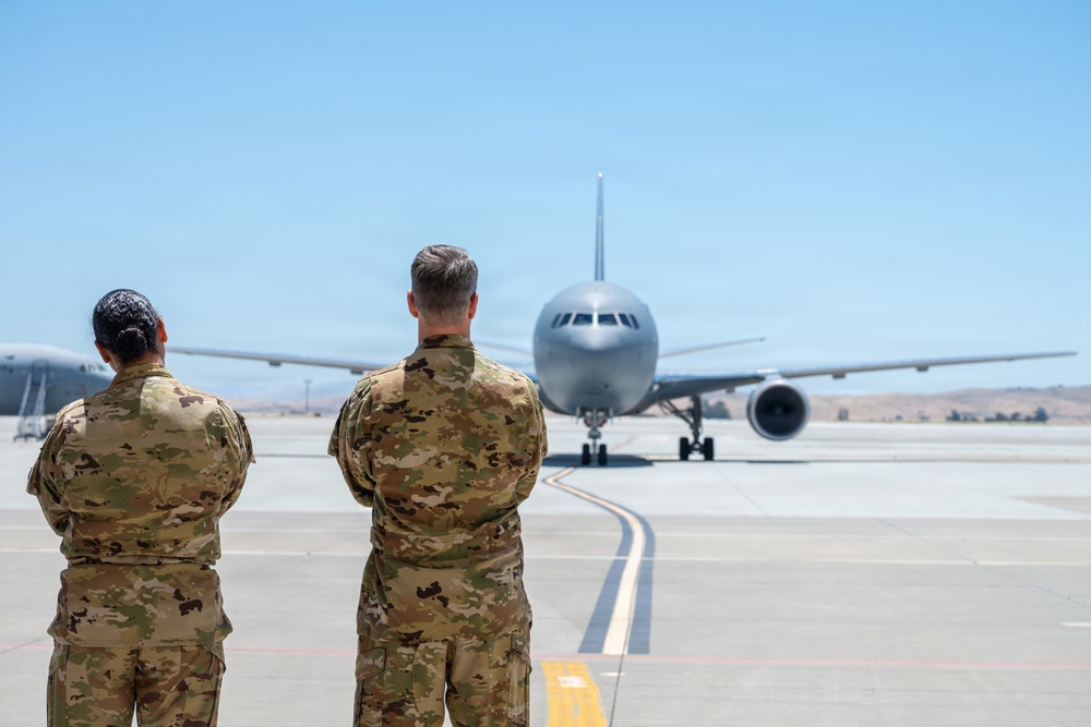 Welcome Home: Families reunite with returning Airmen at Travis AFB