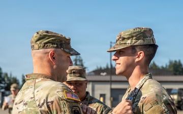 JBLM soldier assists motorist, receives award