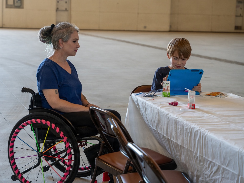 Welcome Home: Families reunite with returning Airmen at Travis AFB