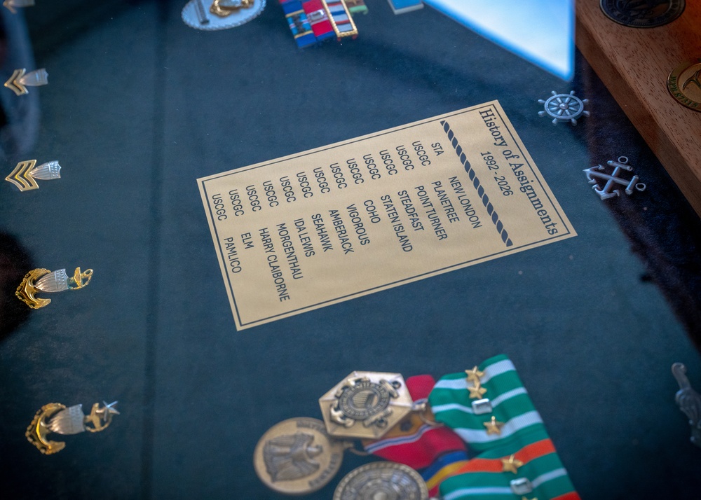 Coast Guard master cutter man retires following 32 years of continuous sea service