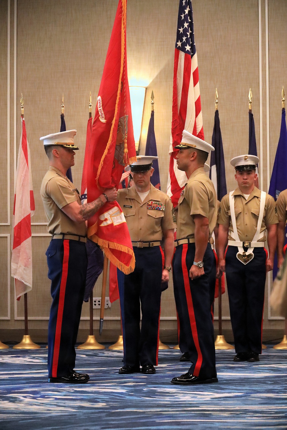 Maj. Sosa Relinquishes Command of Recruiting Station Tampa to Maj. Watson