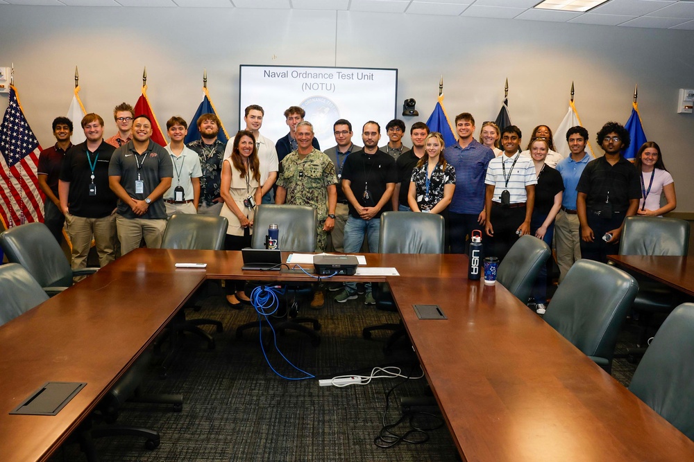 Interns visit NOTU