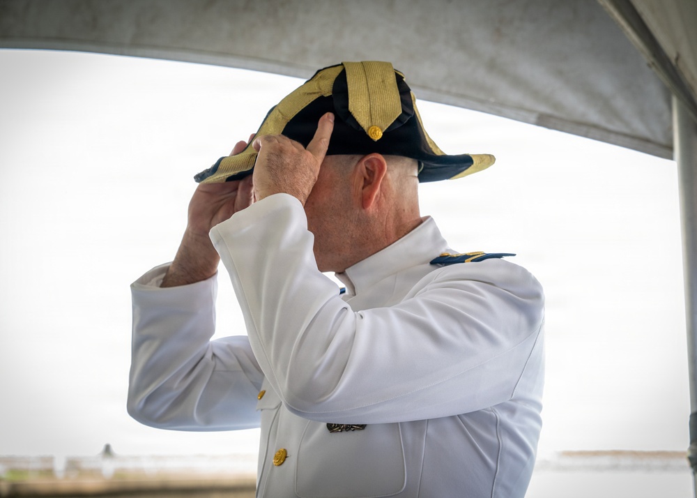 Coast Guard master cutterman retires following 32 years of continuous sea service
