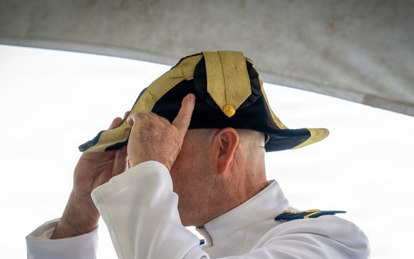 Coast Guard master cutterman retires following 32 years of continuous sea service