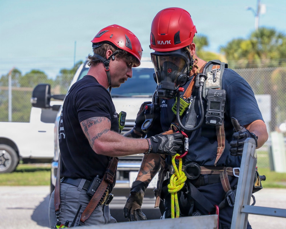 NSA Panama City Fire and Emergency Services Personnel Conduct Confined Space Drill