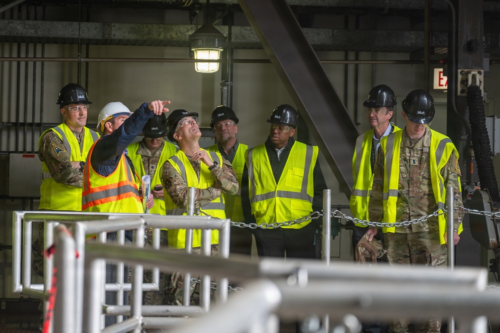 The Portfolio Acquisition Executive for Space Access visits Vandenberg Space Force Base