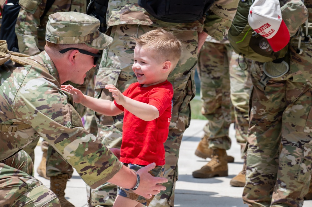 Nebraska National Guard Soldiers return home after Washington mission