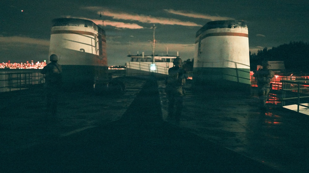 1st Special Forces Group (Airborne) Green Berets conduct Maritime Operation along Puget Sound
