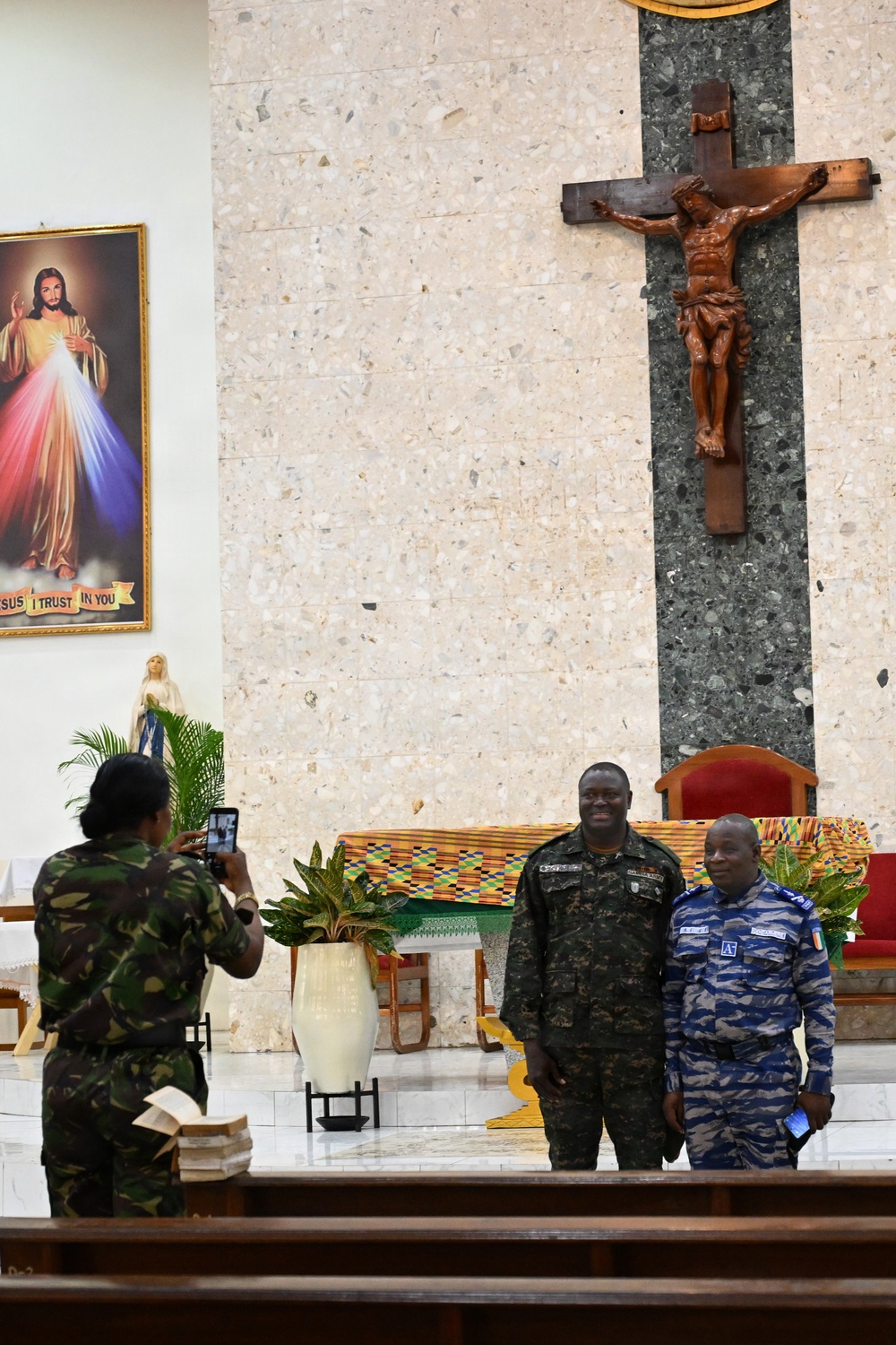 Multinational service members tour religious sites during the West Africa Religious Affairs Symposium (WARAS) in Ghana