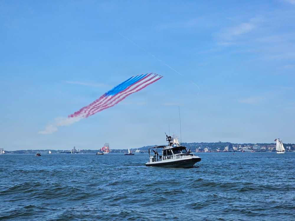 MSRON-4 Provides Waterside Security During International Naval Review 250 Aerial Demonstration