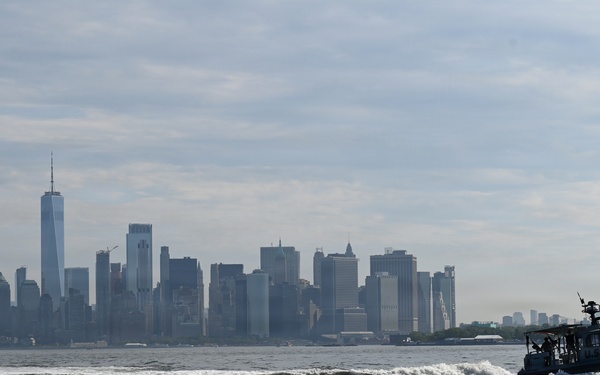 MSRON-4 Provides Waterside Security During International Naval Review 250