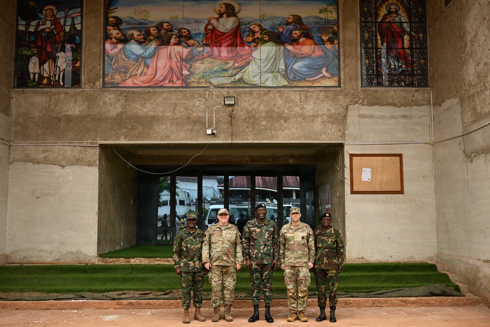Multinational service members tour religious sites during the West Africa Religious Affairs Symposium (WARAS) in Ghana