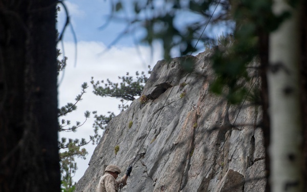 MTX 26-3 | 3/25 Conducts a Rappelling Course