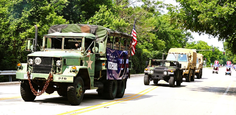 Illinois Army National Guard Helps North Riverside (IL) Celebrate 250 Years of Freedom