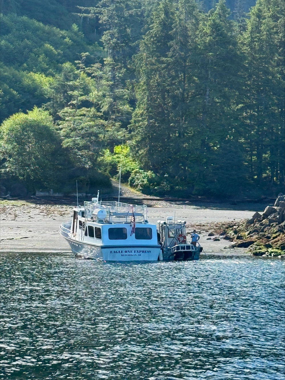 Coast Guard responds to vessel taking on water near Annette Island, Alaska