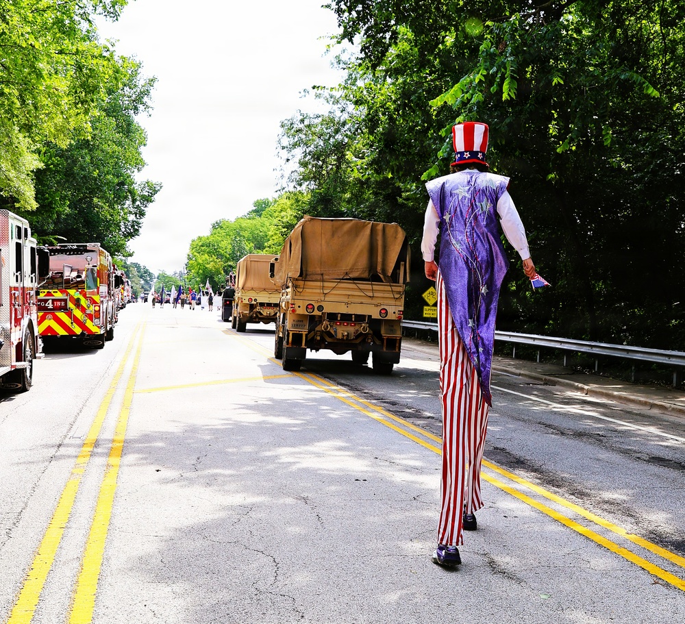 Illinois Army National Guard Helps North Riverside (IL) Celebrate 250 Years of Freedom