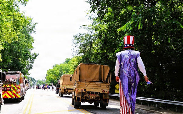 Illinois Army National Guard Helps North Riverside (IL) Celebrate 250 Years of Freedom