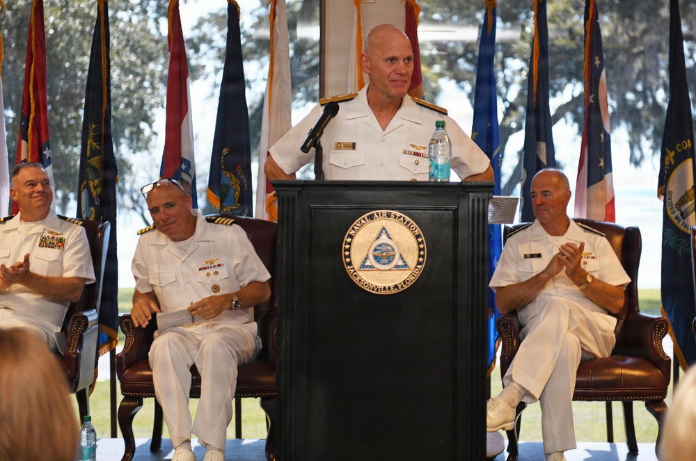 Hill Relieves Hewitt as Commander, Navy Region Southeast