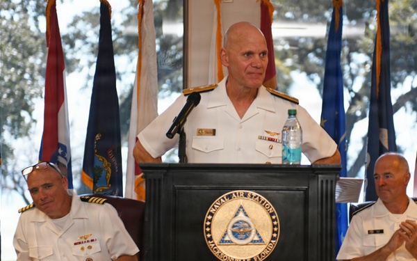 Hill Relieves Hewitt as Commander, Navy Region Southeast