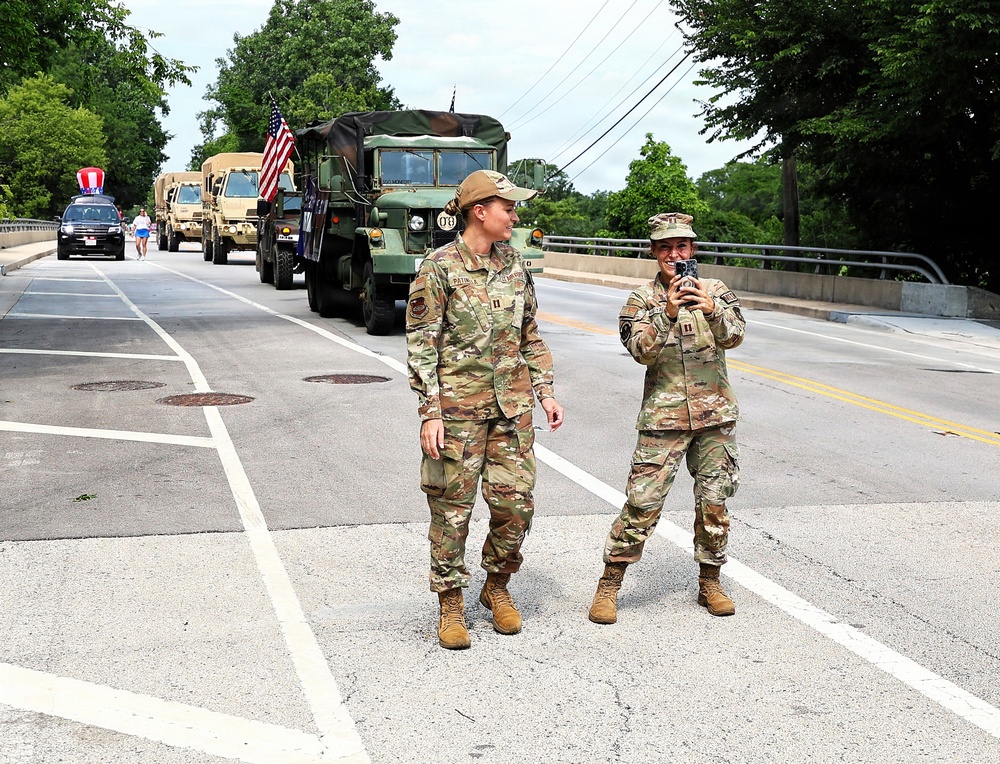 Illinois Army National Guard Helps North Riverside (IL) Celebrate 250 Years of Freedom