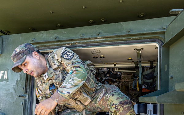 Happy Birthday: 1st Armored Division Soldiers celebrate 86 years with live-fire event at Fort Knox