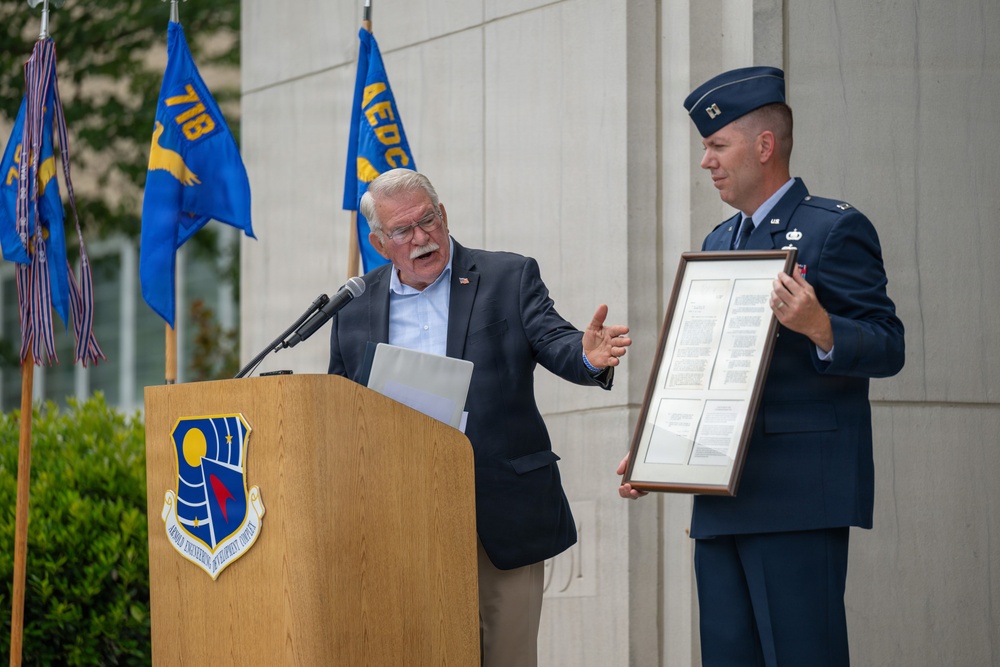 AEDC unveils time capsule during 75th anniversary open house