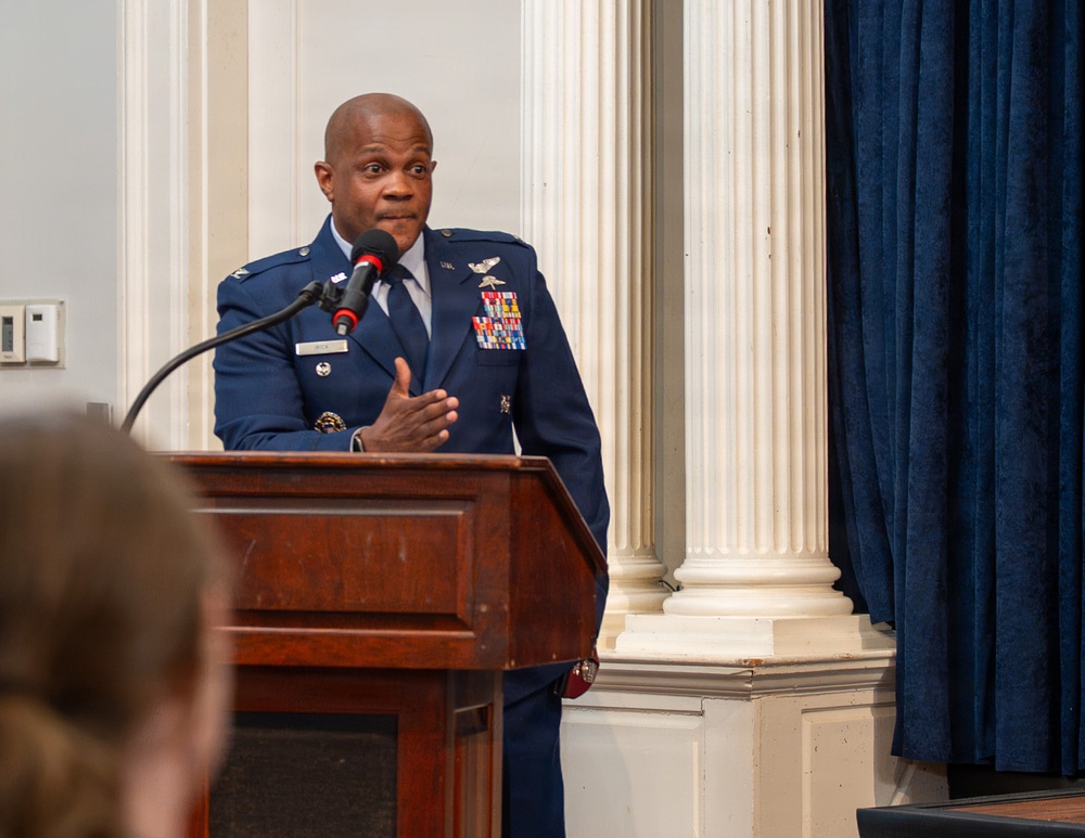Col. Damian Holtzclaw concludes career of leadership and innovation