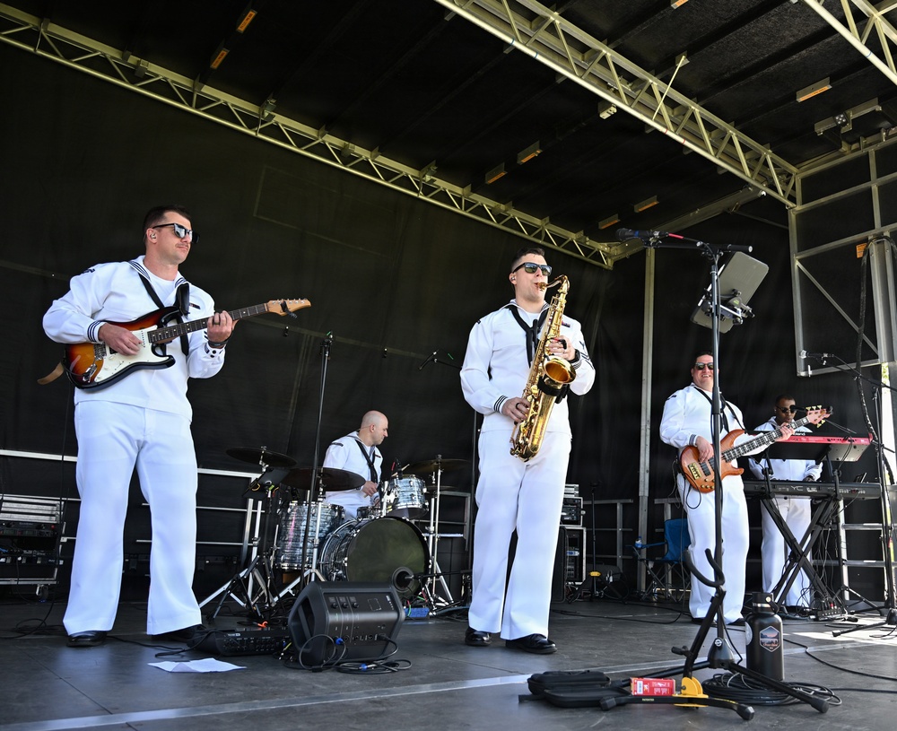 Navy Band Northwest Performs in Cheyenne, WY