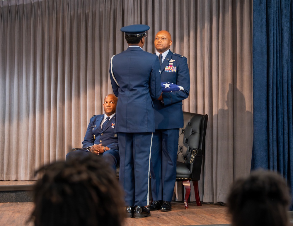 Col. Damian Holtzclaw concludes career of leadership and innovation