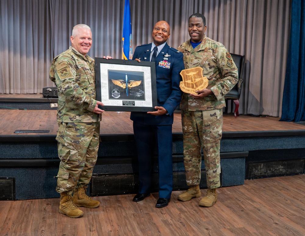 Col. Damian Holtzclaw concludes career of leadership and innovation