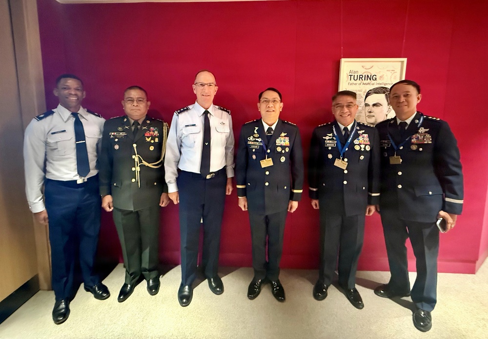 U.S., Philippine Air Force leaders commemorate bilateral agreement at GASCC