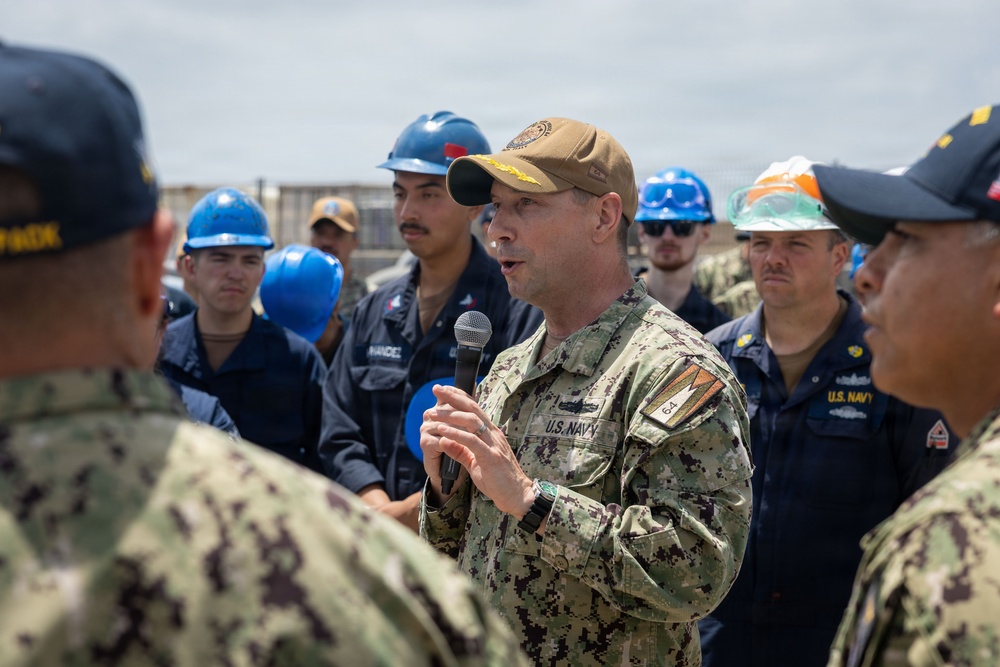 Commander of CTF 64 awards USS Bulkeley (DDG 84) Sailors