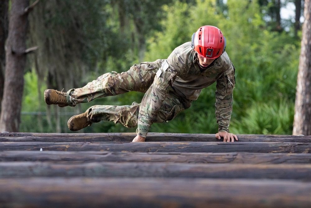 Utah National Guardsman takes on air assault obstacle course during Army National Guard 2026 Best Warrior Competition