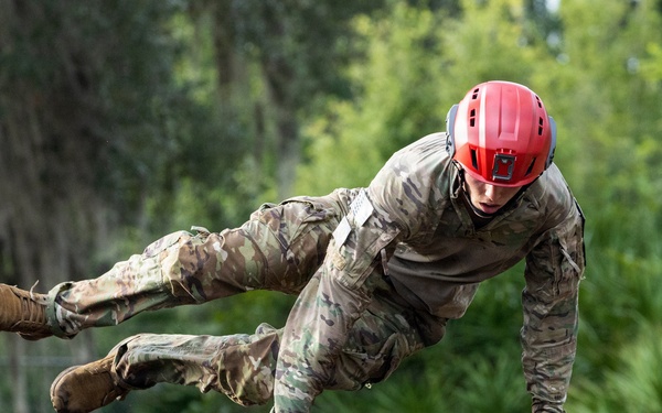 Utah National Guardsman takes on air assault obstacle course during Army National Guard 2026 Best Warrior Competition