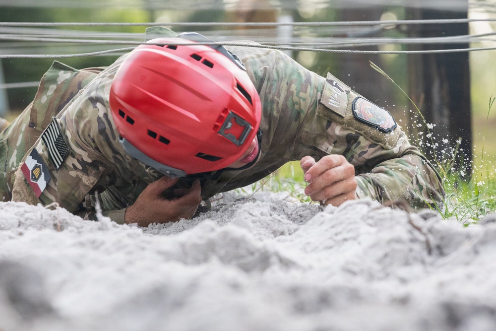 Utah National Guardsman takes on air assault obstacle course during Army National Guard 2026 Best Warrior Competition