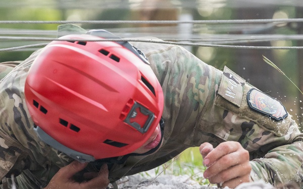 Utah National Guardsman takes on air assault obstacle course during Army National Guard 2026 Best Warrior Competition