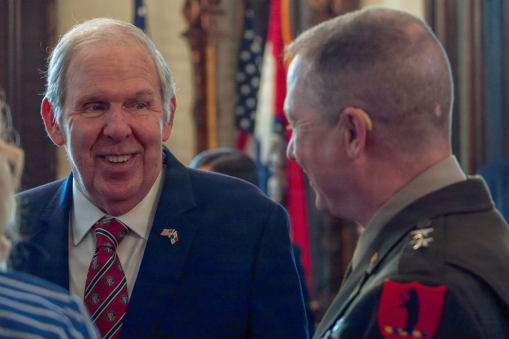 Missouri National Guard hosts Panamanian ambassador and defense attache