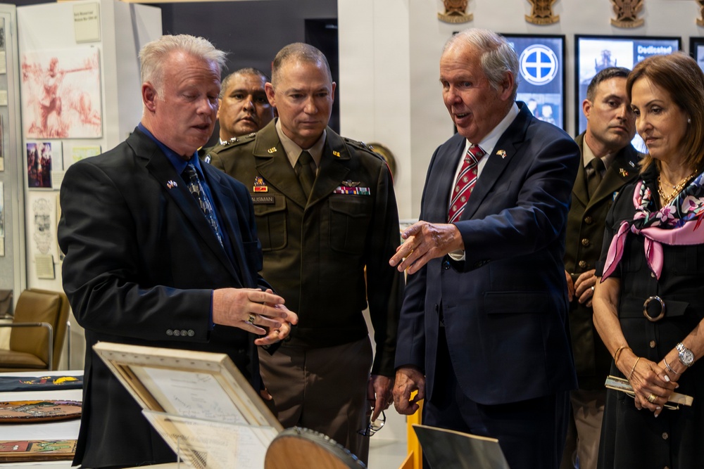 Missouri National Guard hosts Panamanian ambassador and defense attachee