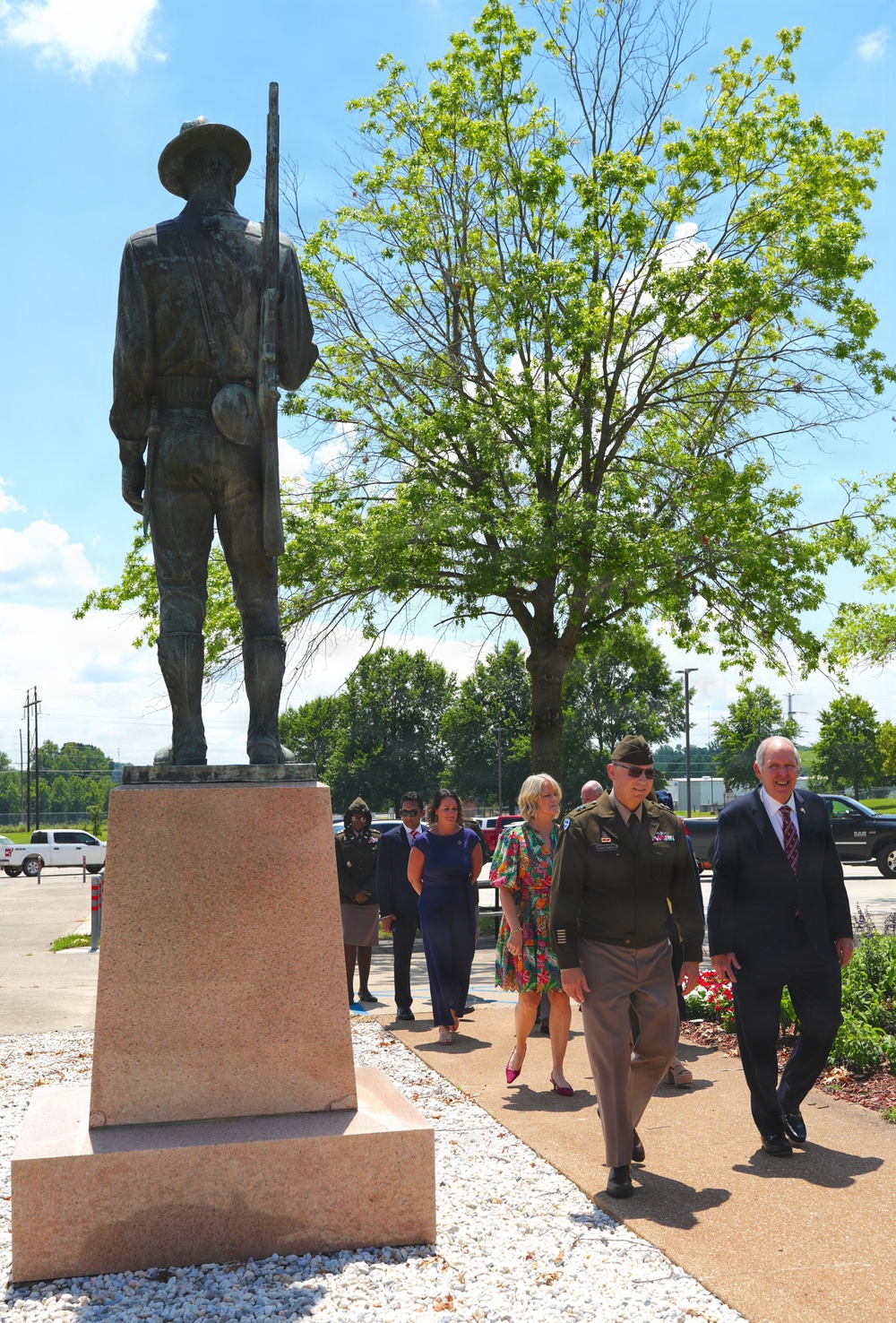 Missouri National Guard hosts Panamanian ambassador and defense attache