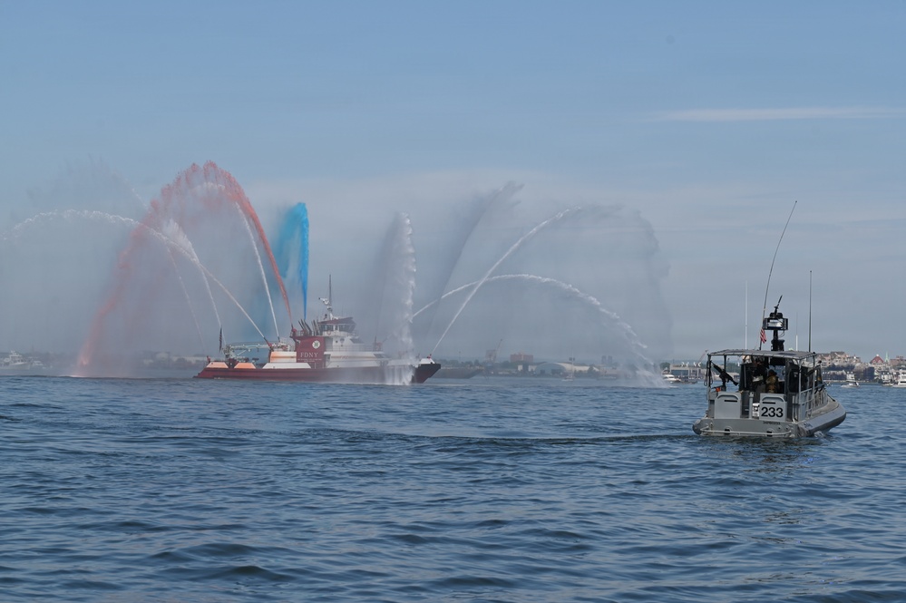 MSRON-4 Provides Waterside Security During International Naval Review 250