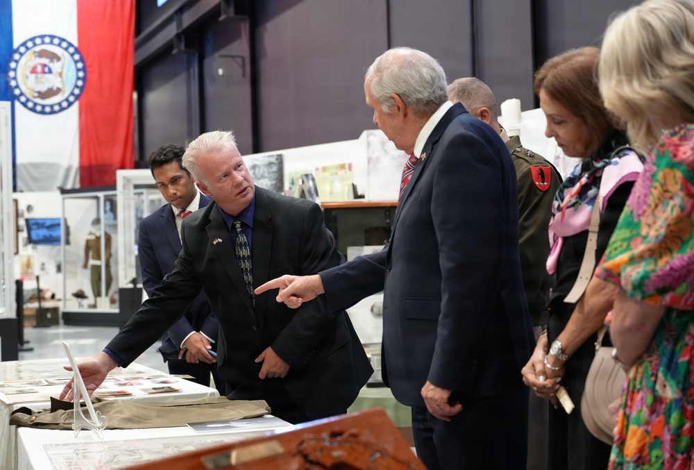 Missouri National Guard hosts Panamanian ambassador and defense attache