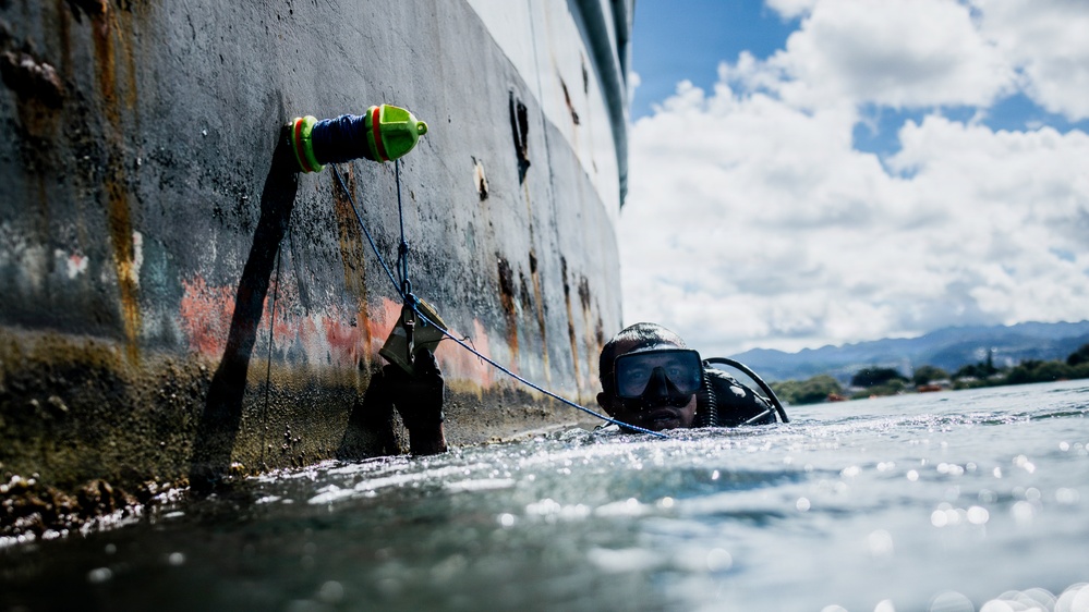 Multinational EOD technicians participate in joint ATFP training during RIMPAC 2026