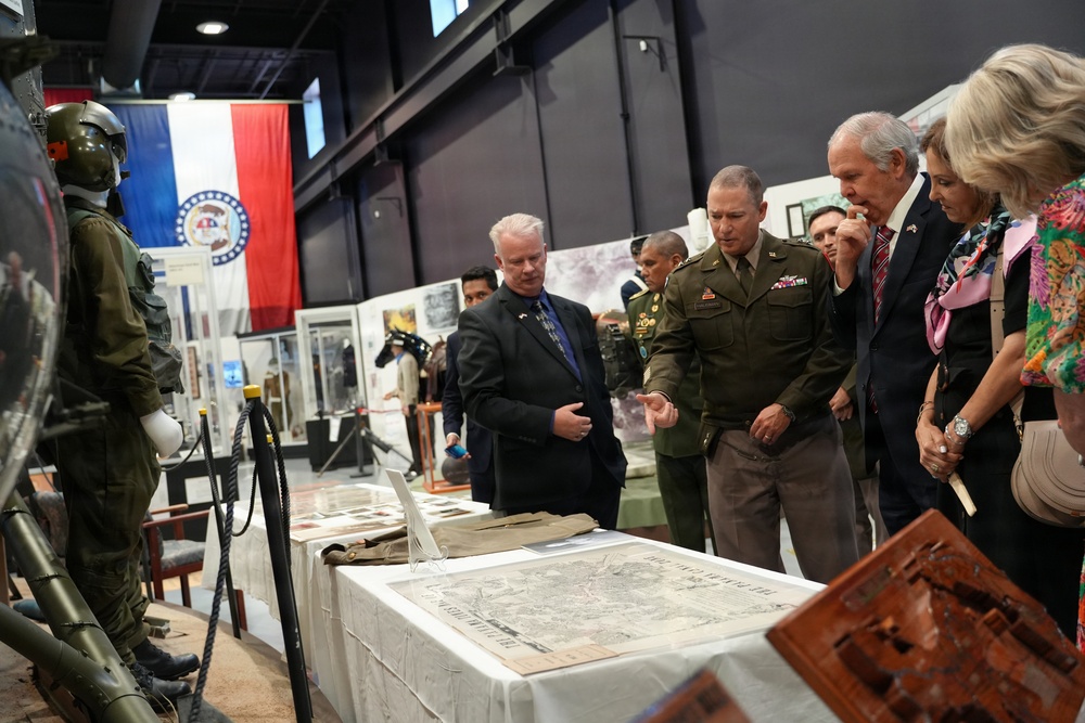 Missouri National Guard hosts Panamanian ambassador and defense attache