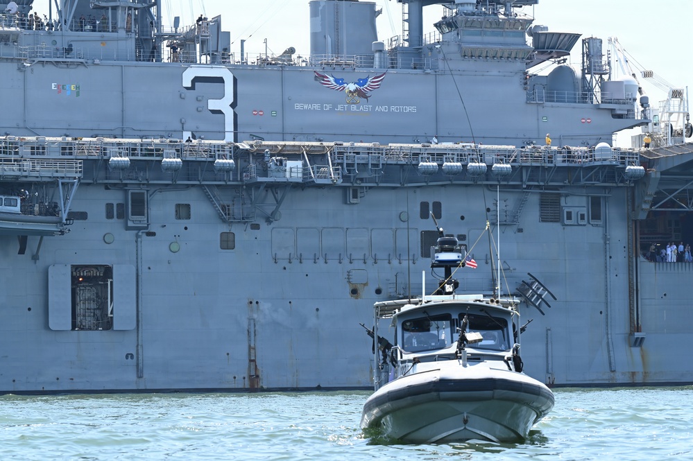 MSRON-4 Provides Waterside Security Near USS Kearsarge During International Naval Review 250