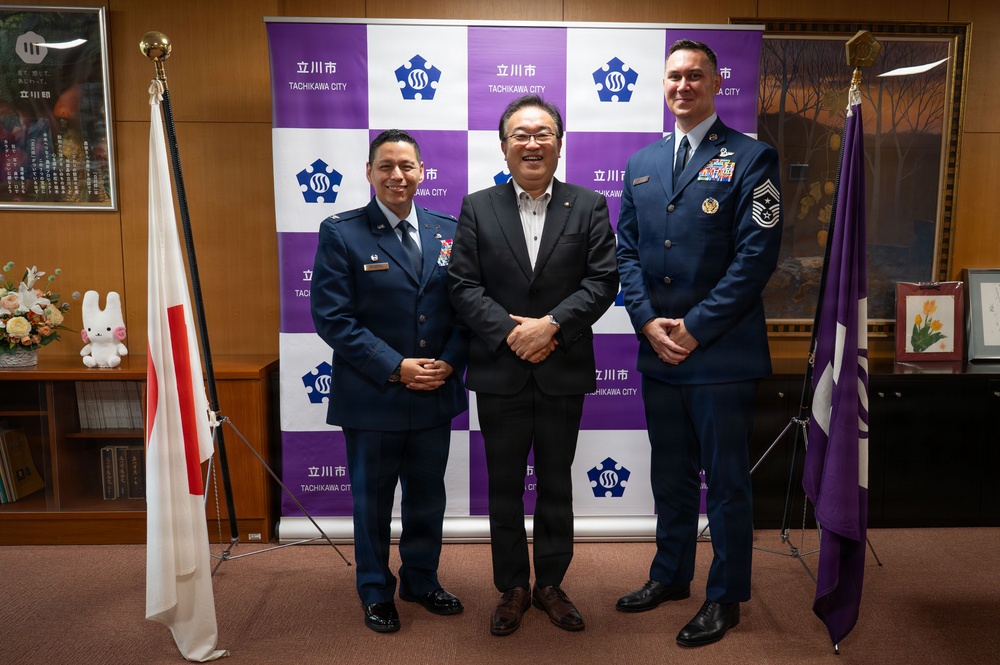 374 AW commander strengthens U.S.-Japan partnership during Tokyo engagements