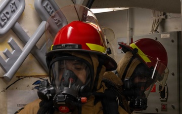 USS Rushmore Conducts Damage Control Drill