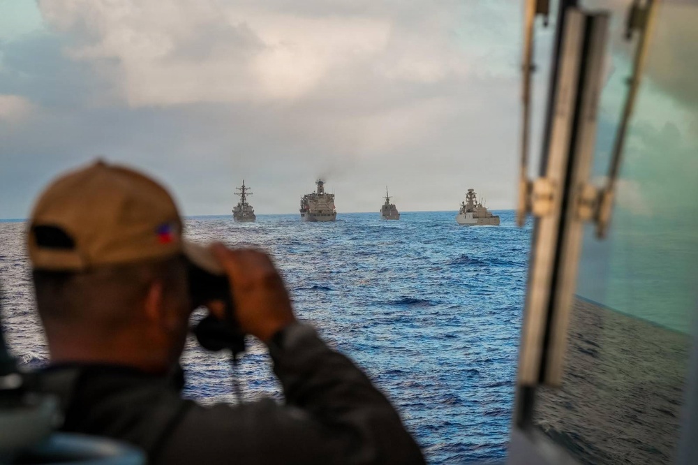 Philippine Navy Miguel Malvar conducts a replenishment-at-sea with USNS Guadalupe during RIMPAC 26